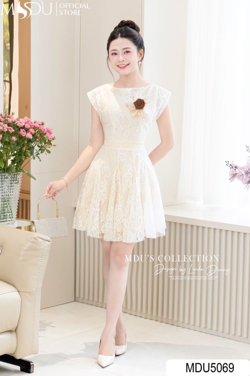 6+ Đầm Xòe Dự Tiệc Nữ Tính – Mặc Là Ghi Điểm 8 Các Kiểu Đầm Xòe Dự Tiệc Khiến Bạn "Đốn Tim" Mọi Ánh Nhìn - Đầm Xòe Phối Ren