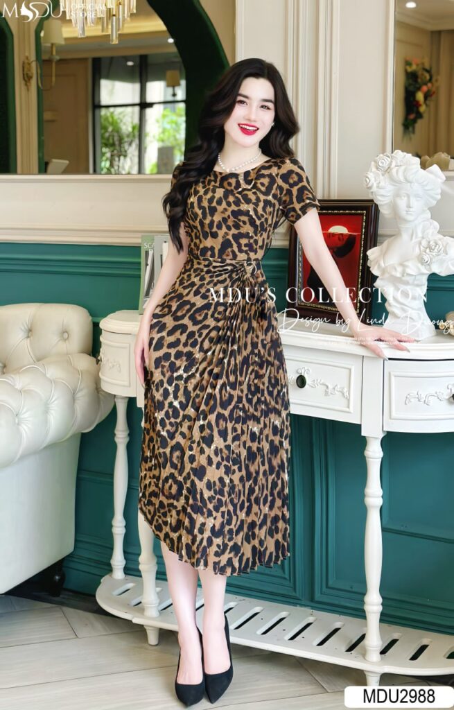 Top 10+ Mẫu Váy Công Sở Sang Trọng Giúp Phái Đẹp Tự Tin Nổi Bật 12 Mẫu Váy Công sở Họa Tiết Da Báo