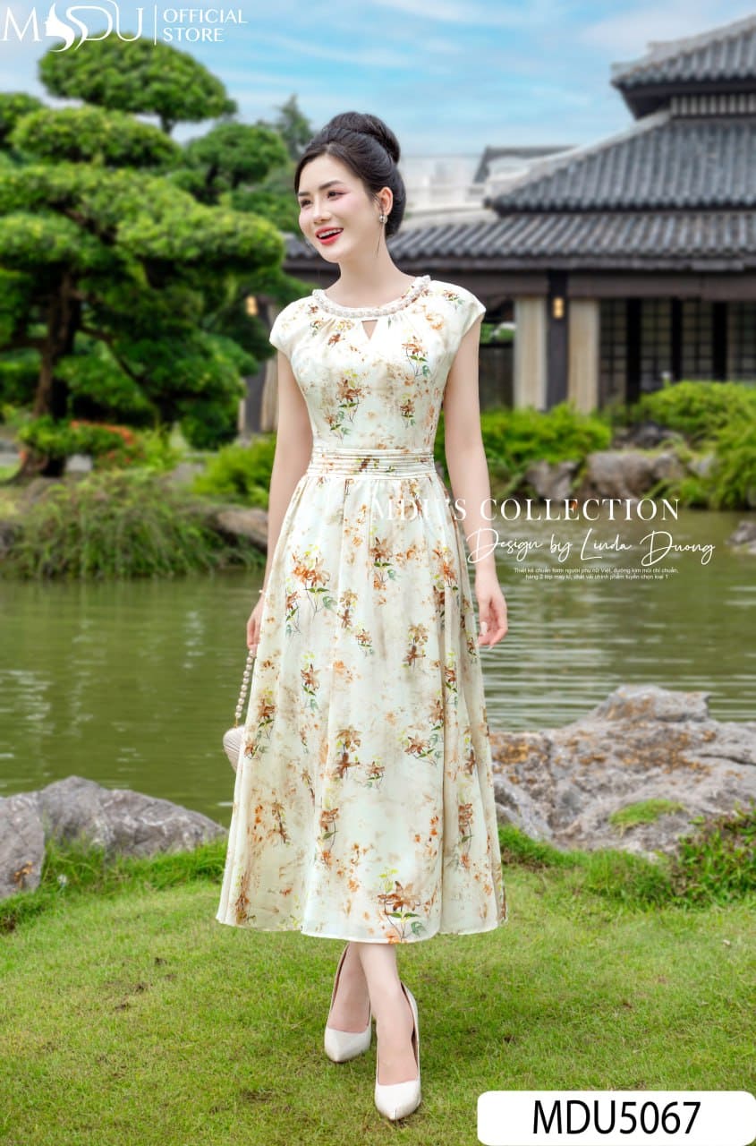 Top List Váy Big Size Dự Tiệc – Tỏa Sáng Theo Cách Riêng Của Bạn 6 váy bigsize dự tiệc maxi - Dài chạm gót, sang chảnh hết mức