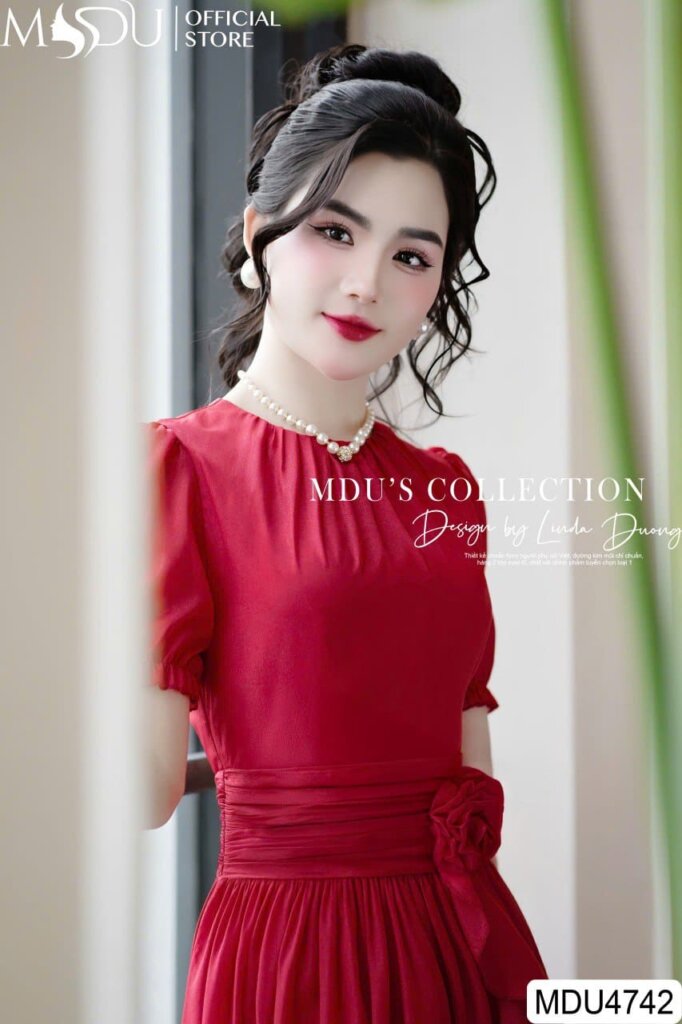 Diện Gì Đi Tiệc Cưới? Top 10+ Mẫu Váy Đầm Dự Tiệc Cưới Trẻ Trung Đẹp " Hút Mắt " 17 Trang Điểm Tự Nhiên