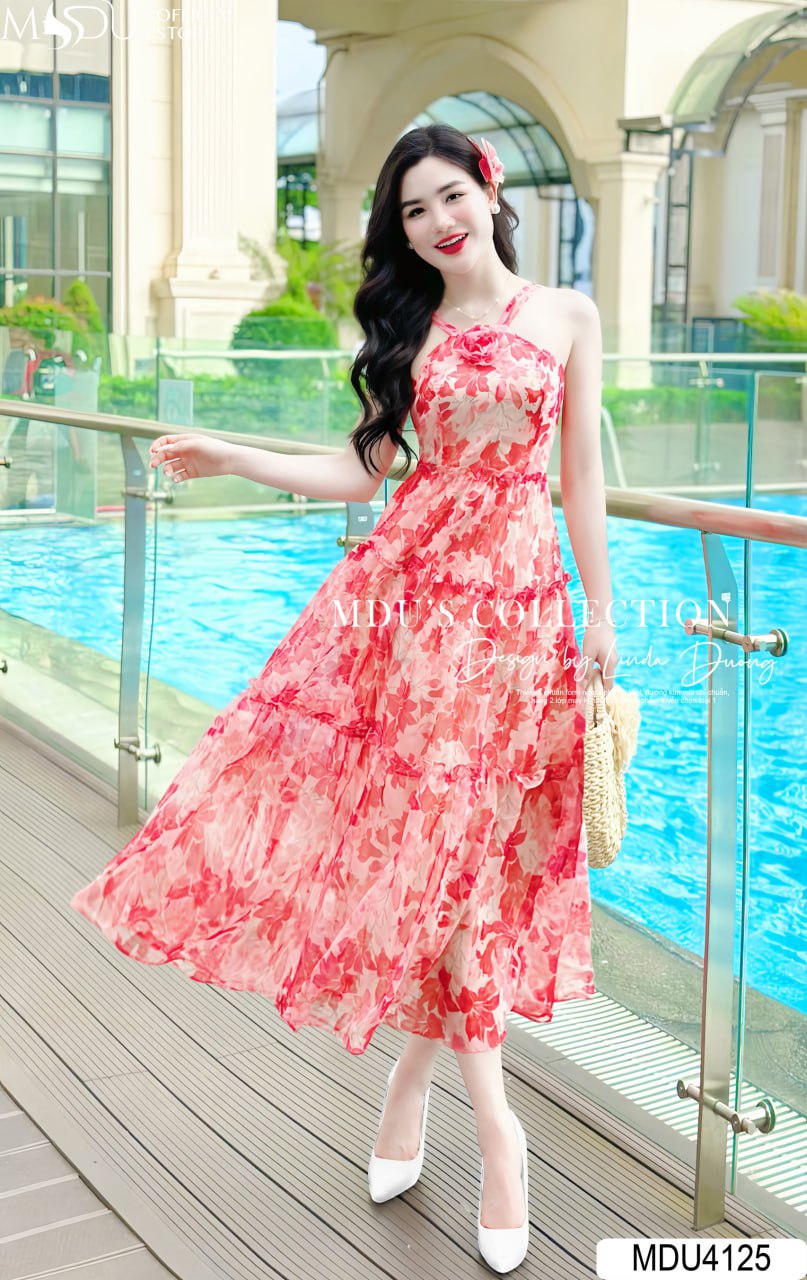 Top 5 Đầm Maxi Cổ Yếm Đi Biển Nhà MDU Fashion 2 Vì Sao Đầm Maxi Cổ Yếm Đi Biển Luôn Được Yêu Thích?