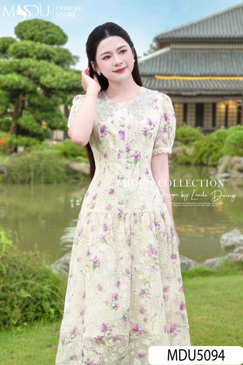 5 Xu Hướng Đầm Bigsize Thiết Kế – Bí Quyết Tỏa Sáng Cho Mọi Vóc Dáng 8 Họa Tiết Hoa Nữ Tính Trong Đầm Bigsize Thiết Kế