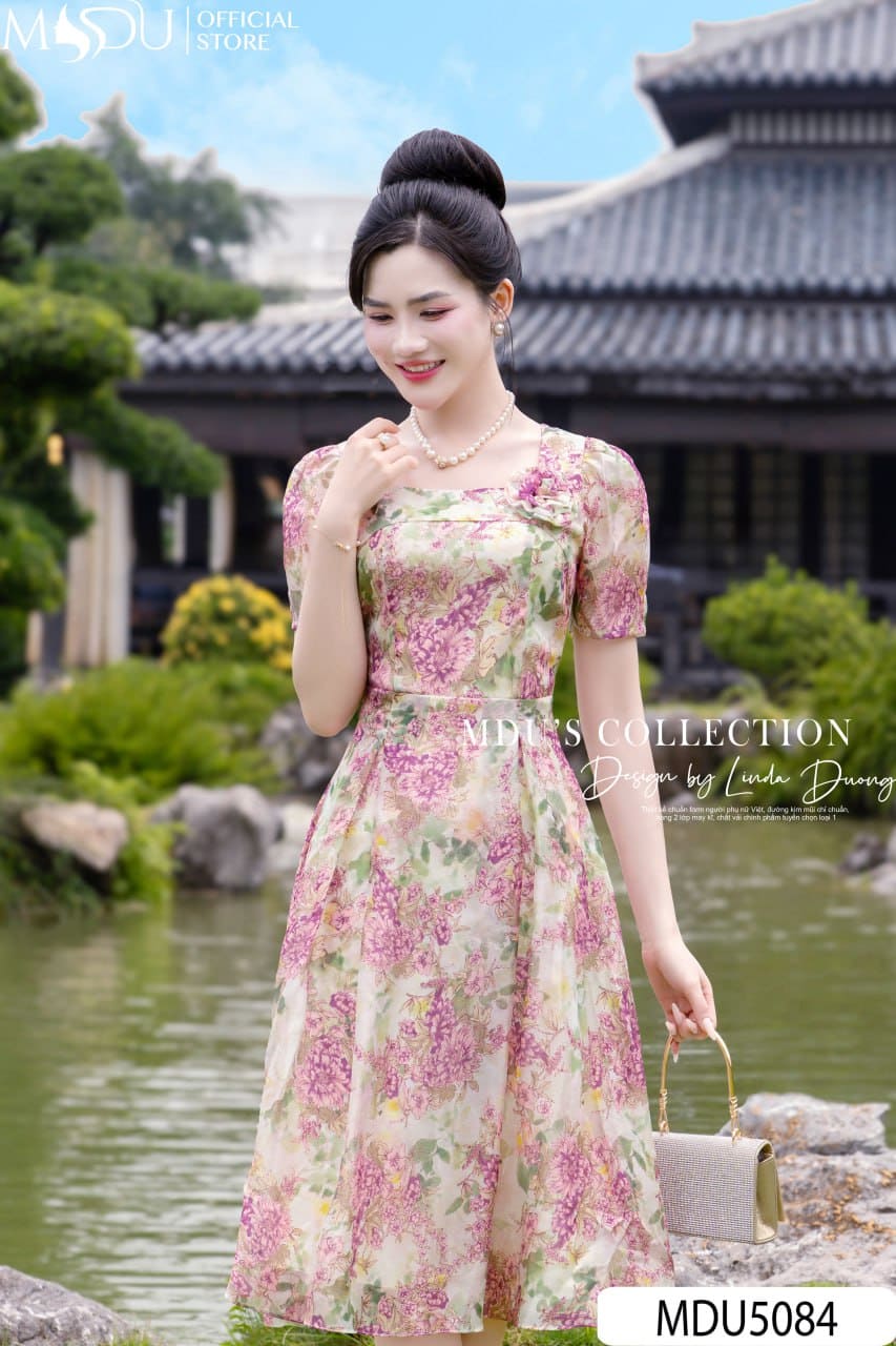 Đầm Dự Tiệc Cho Người Gầy – Lựa Chọn Tinh Tế Giúp Bạn Tỏa Sáng 4 Đầm dự tiệc cho người gầy - Dáng xòe