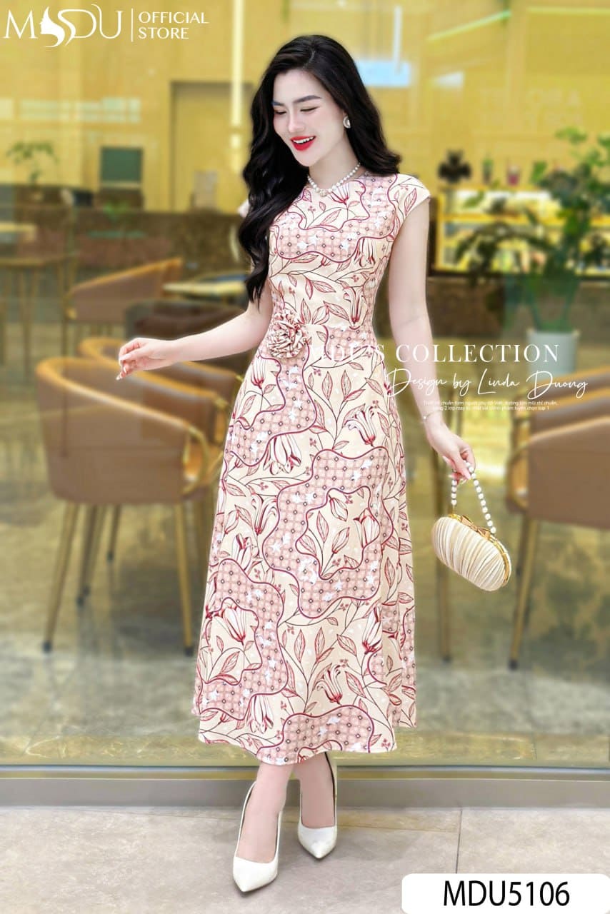 Top 10 Đầm Dự Tiệc Trung Niên: Bí Quyết Giúp Quý Cô Tỏa Sáng Thanh Lịch 6 Đầm dự tiệc trung niên suông - Đơn giản nhưng không đơn điệu