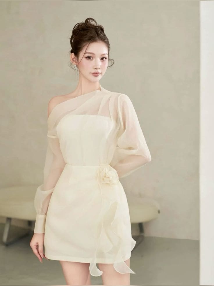Đầm Lụa Dự Tiệc – Biểu Tượng Của Sự Sang Trọng Và Thanh Lịch 9 Đầm lụa dự tiệc với người thấp
