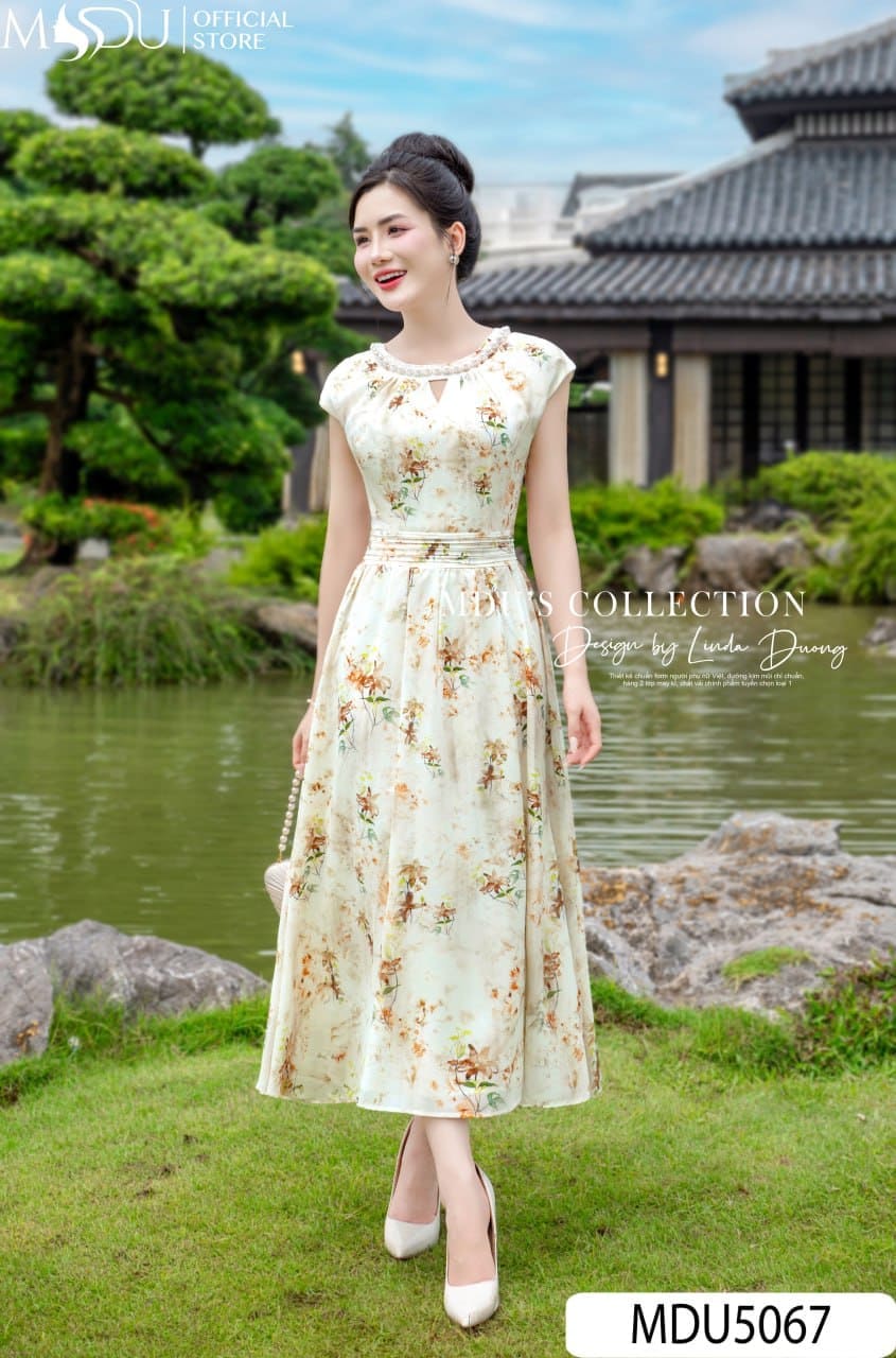 Top 10+ Đầm Phi Lụa Dự Tiệc Sang Chảnh Quyến Rũ Cho Phái Đẹp 7 Các Kiểu Dáng Đầm Phi Lụa Dự Tiệc Đang "Làm Mưa Làm Gió" - Đầm Xếp Ly