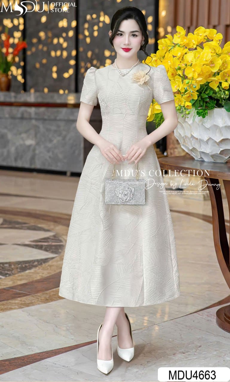 Khám Phá Top 10+ Đầm Vải Gấm Dự Tiệc Sang Trọng Nhất Hiện Nay 9 Đầm Vải Gấm Dự Tiệc Trong Xu Hướng Thời Trang 2025
