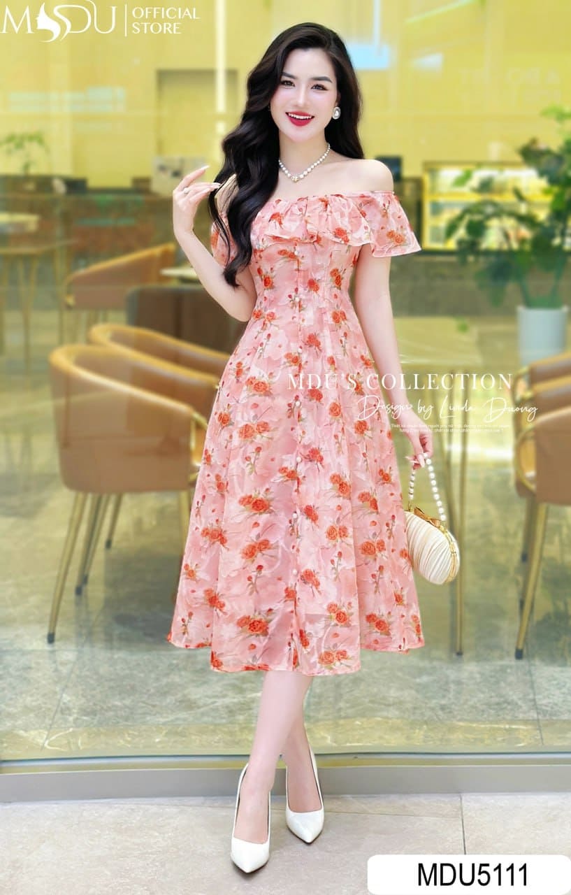 Top 4+ Mẫu Đầm Xòe Trễ Vai Thiết Kế Đẹp Nhất Cho Phái Đẹp 4 Những Kiểu Đầm Xòe Trễ Vai Thiết Kế Đang Làm Mưa Làm Gió - Maxi Tơ Trễ Vai