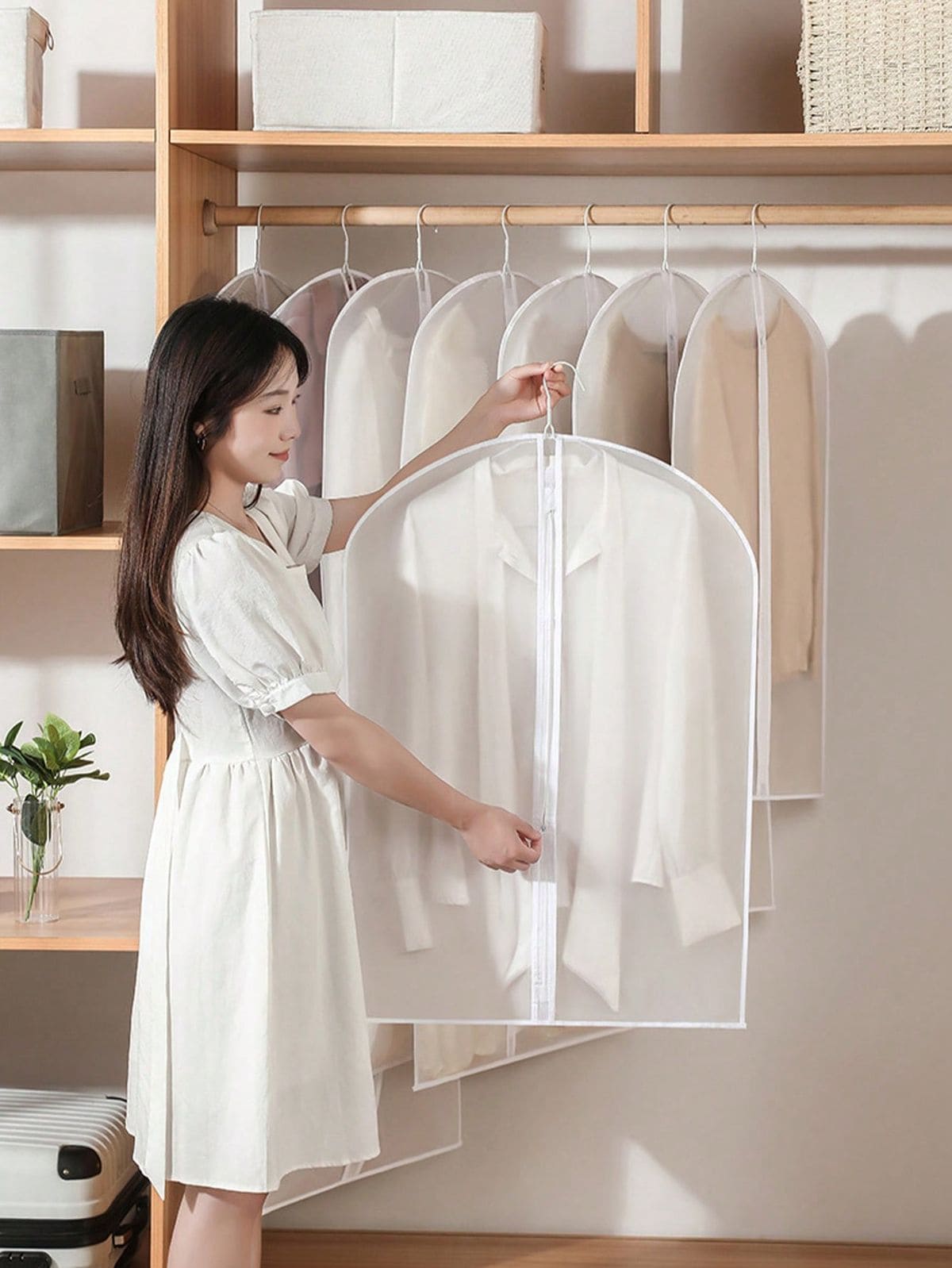 Top 10+ Váy Ngắn Thiết Kế: Bí Quyết Tỏa Sáng Với Phong Cách Riêng 15 Bảo Quản Váy Ngắn Thiết Kế Trong Tủ Đồ