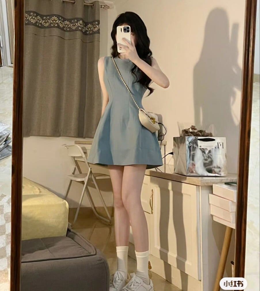 Top 10+ Váy Ngắn Thiết Kế: Bí Quyết Tỏa Sáng Với Phong Cách Riêng 11 Phối Váy Ngắn Thiết Kế Cho Phong Cách Năng Động