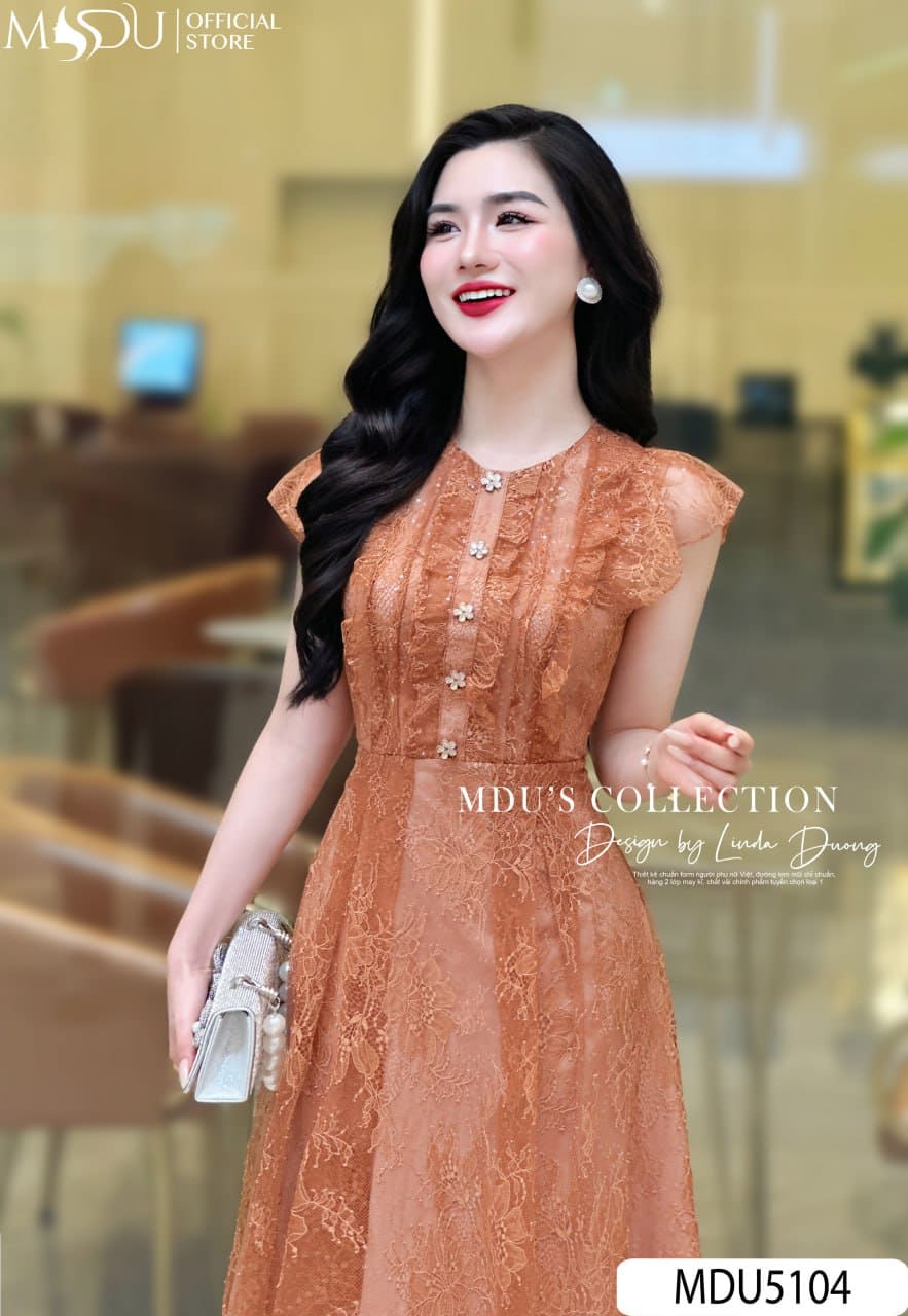 Top Mẫu Váy Sát Nách Công Sở Giúp Nàng Ghi Điểm Với Phong Cách Tinh Tế 3 Điểm Yêu Thích Của Váy Sát Nách Công Sở