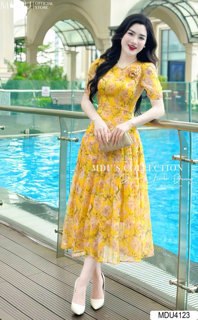 Top 10+ Mẫu Váy Thiết Kế Màu Vàng Rực Rỡ Và Thanh Lịch Cho Phái Đẹp 3 Váy Thiết Kế Màu Vàng Dáng Dài – Duyên Dáng Và Thanh Lịch
