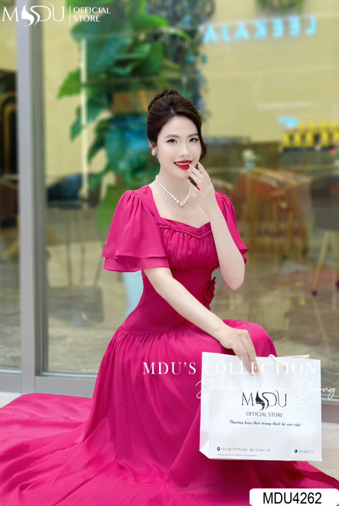 Top 10+ Mẫu Đầm Body Cổ Vuông Sang Trọng Từ Thương Hiệu MDU Fashion 9 Đầm body cổ vuông tơ óng Hàn cao cấp