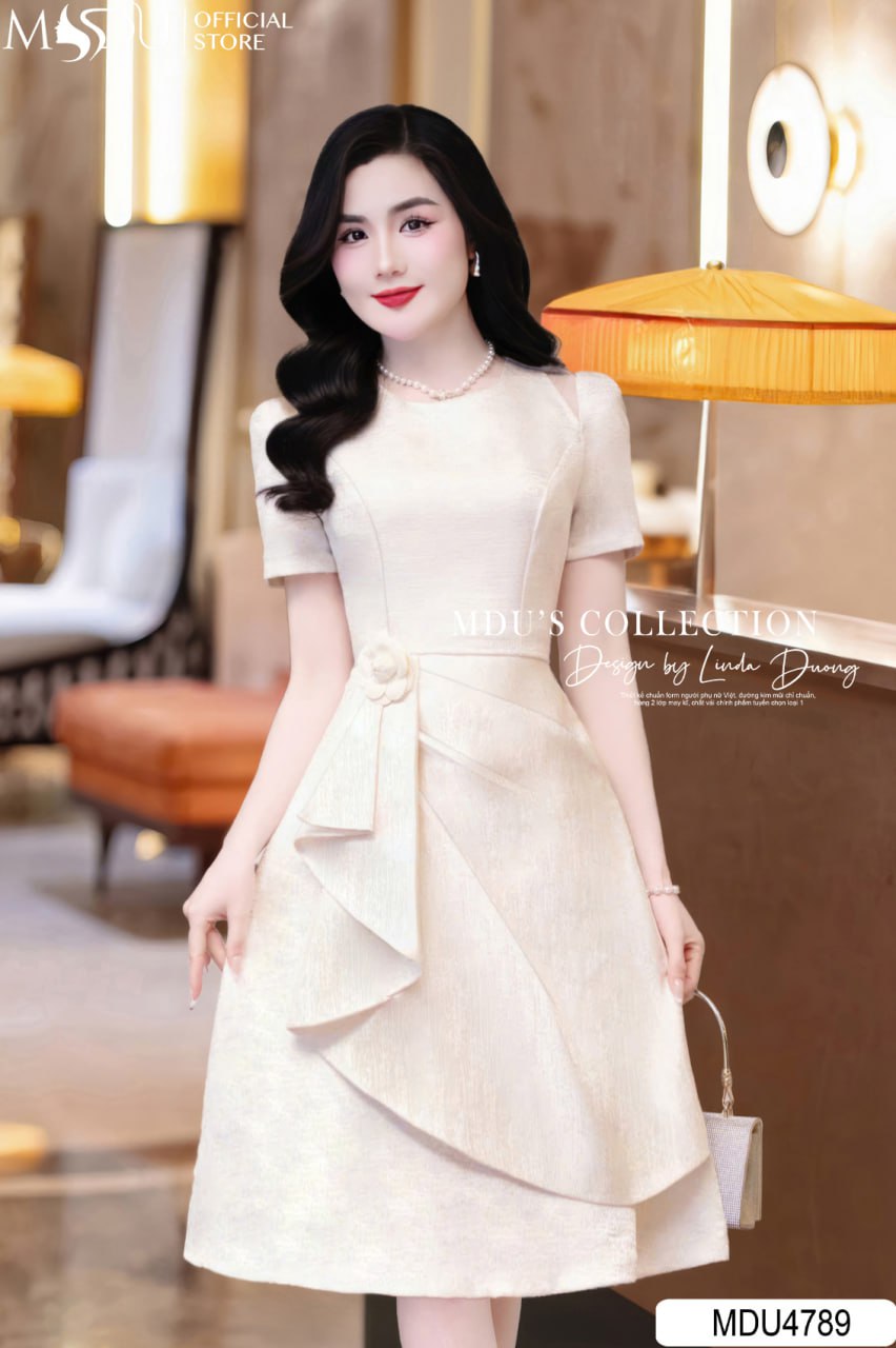 Top 10 Váy Trắng Thiết Kế Đẹp Nhất 2025 – Đẹp Không Góc Chết, Mặc Là Ghi Điểm 6 Váy Trắng Thiết Kế Công Chúa - Giấc Mơ Thành Hiện Thực