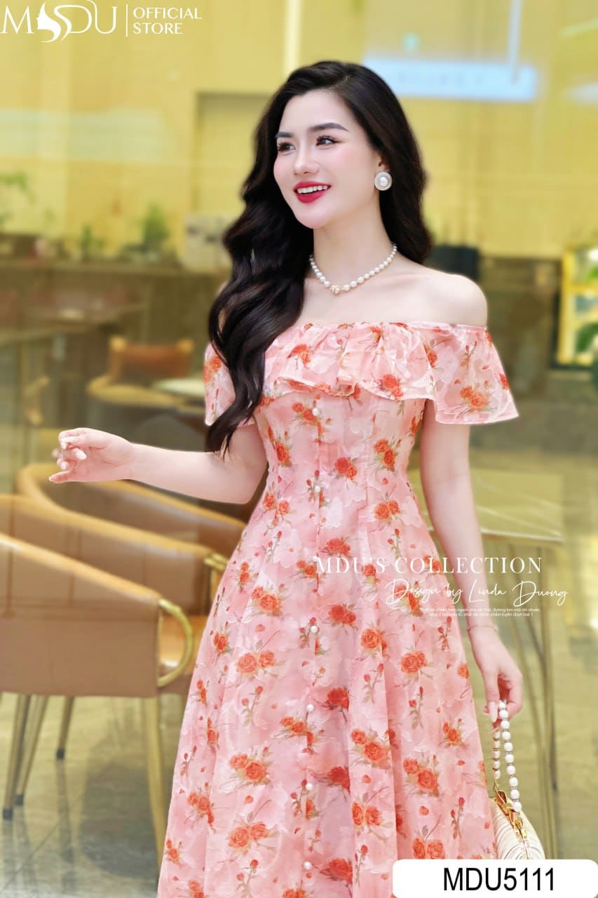 Top 10+ Đầm Công Chúa Trễ Vai - Tỏa Sáng Như Nàng Thơ 4 Đầm Công Chúa Trễ Vai Dài Tùng Xòe - Sang Trọng Và Bồng Bềnh