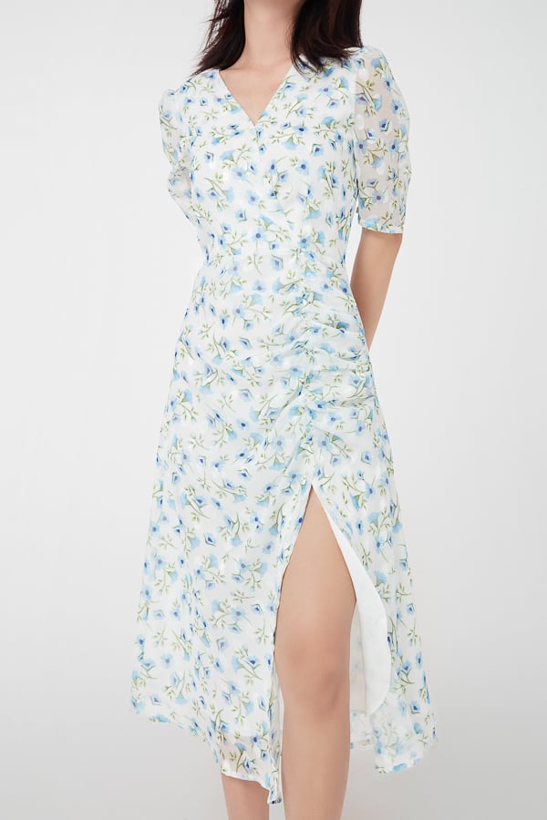 Top 10+ Tuyệt Phẩm Đầm Midi Dáng Dài Tinh Tế Từ MDU Fashion Dành Cho Phái Đẹp Hiện Đại 18 Xẻ tà cao – Quyến rũ, tôn dáng