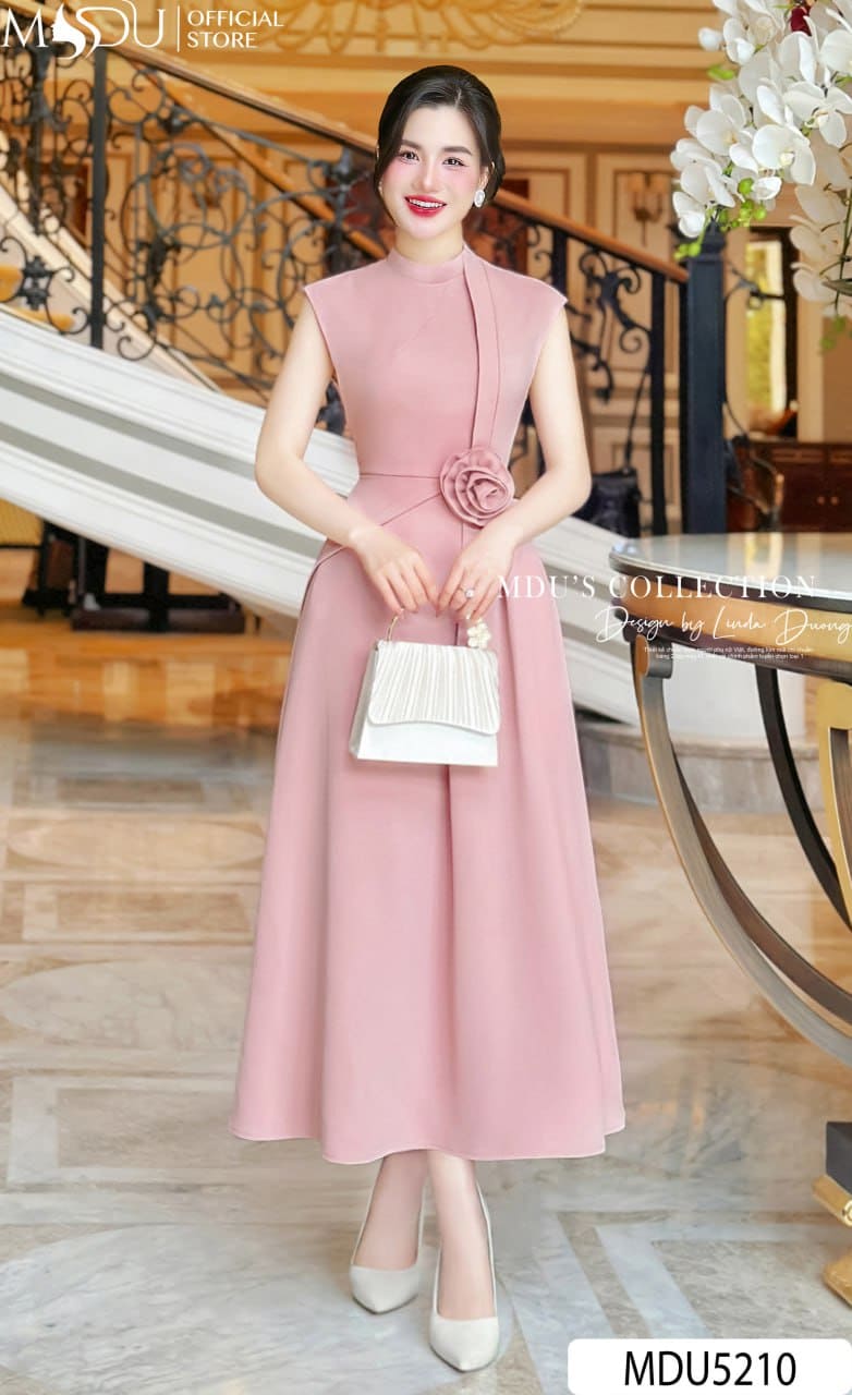 Đầm Xòe Dáng Dài – Bí Mật Khiến Bạn Ghi Điểm Với Vẻ Đẹp Thanh Tao Và Dịu Dàng 12 Phối Đầm Xòe Dáng Dài Cho Công Sở