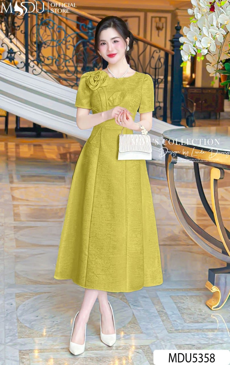 Đầm Xòe Dáng Dài – Bí Mật Khiến Bạn Ghi Điểm Với Vẻ Đẹp Thanh Tao Và Dịu Dàng 5 Đầm Xòe Dáng Dài Cho Bạn Nữ Mũm Mĩm