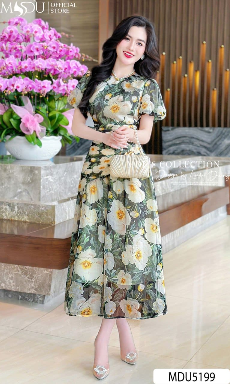 Đầm Hoa Nhí Dáng Dài – Chiếc Váy Biết “Nịnh Dáng” Cho Mọi Cô Gái Hiện Đại 7 Đầm Hoa Nhí Dáng Dài Suông