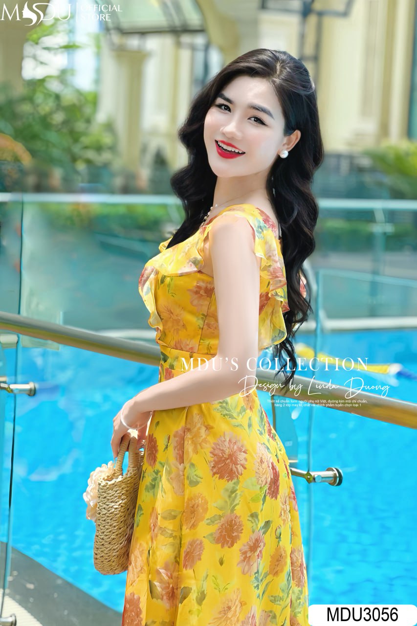 Top 10+ Váy 2 Dây Công Chúa - Phong Cách Xinh Yêu Cho Mọi Cô Nàng 13 Phối váy 2 dây công chúa theo phong cách