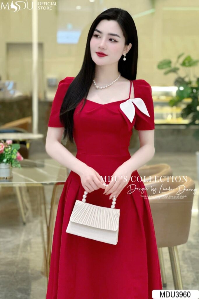 Top 10+ Mẫu Váy Công Chúa Màu Đỏ Sang Trọng Và Quyến Rũ Cho Mọi Sự Kiện 14 Váy công chúa đỏ với lớp voan xếp tầng