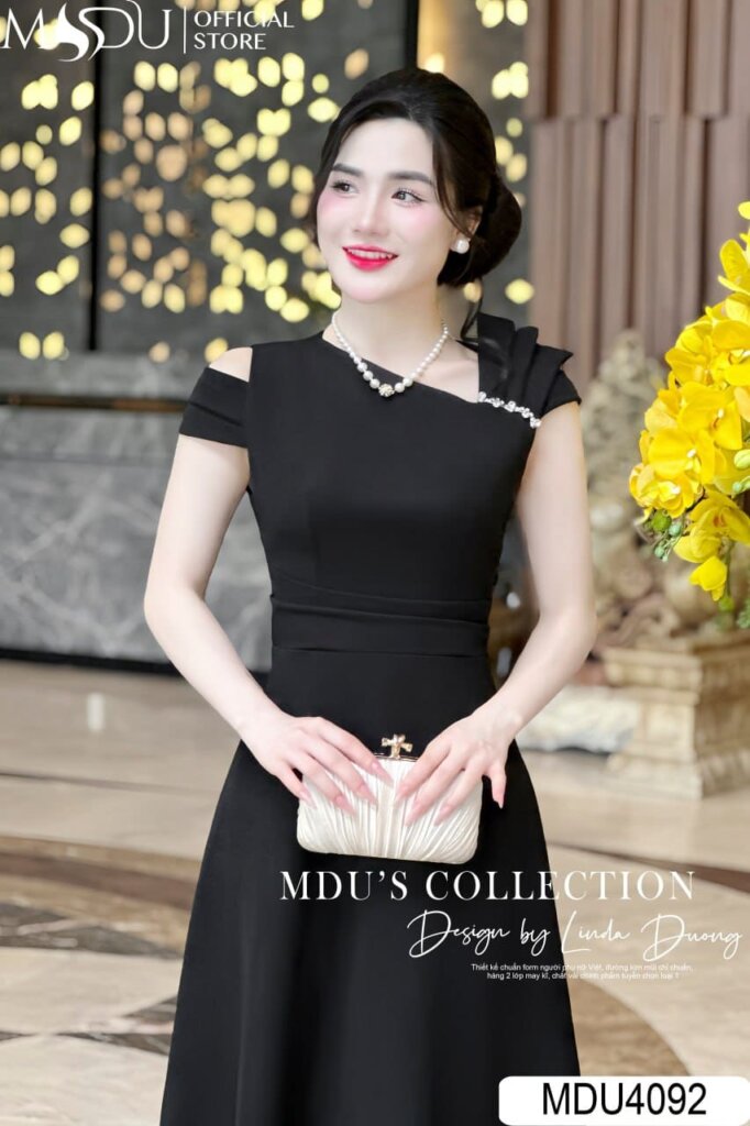 Top 10+ Mẫu Đầm Body Cao Cấp Sang Trọng Từ MDU Fashion 12 Đầm Body Cao Cấp Sang Trọng Cổ Chéo Viền Dây Ngọc