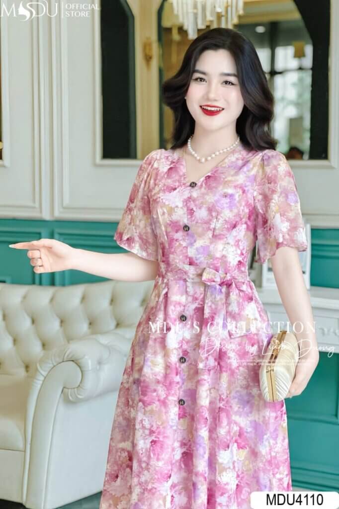 Top 10+ Đầm Tôn Dáng Đẹp, Sang Trọng Giúp Nàng Tỏa Sáng 8 Đầm Tôn Dáng Cổ V Thanh Lịch