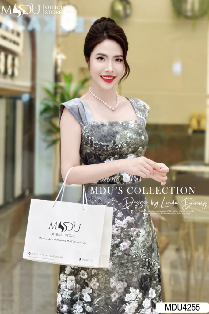 Top 10+ Mẫu Đầm Body Cổ Vuông Sang Trọng Từ Thương Hiệu MDU Fashion 12 Đầm body cổ vuông chiết eo
