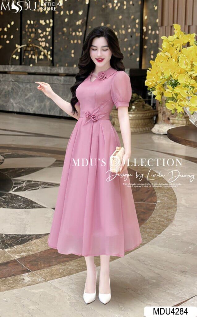 10+ Mẫu Đầm Cổ Yếm Dự Tiệc Đẳng Cấp từ MDU Fashion - Tỏa Sáng Mọi Ánh Nhìn 13 Đầm Cổ Yếm Dự Tiệc Thiết Kế Xếp Ly - Phong Cách Trẻ Trung Và Năng Động