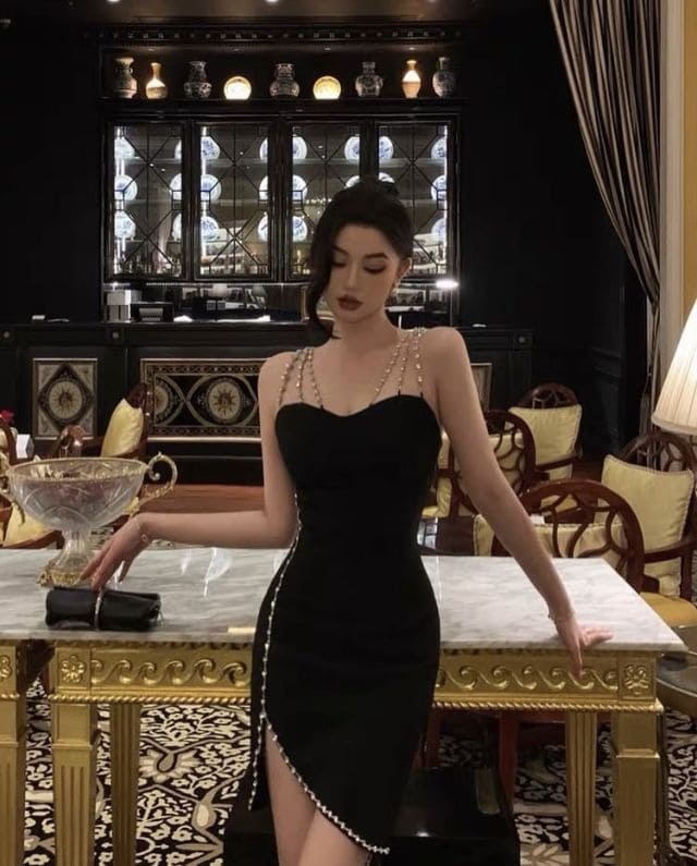 Top 7+ Mẫu Đầm Body 2 Dây Đi Tiệc Hot Nhất 2025 Cho Nàng Gây Thương Nhớ 12 Những Mẫu Đầm Body 2 Dây Đi Tiệc Đang Lên Ngôi