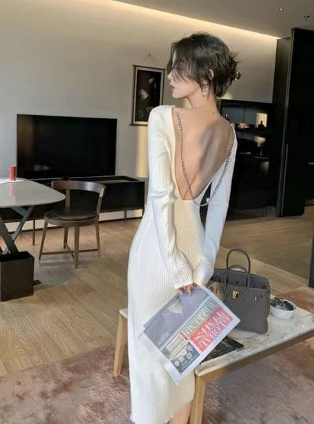 Đầm Body Hở Lưng – Lựa Chọn Hoàn Hảo Cho Nàng Muốn Bùng Nổ Khí Chất 3 Vì Sao Đầm Body Hở Lưng Lại Được Yêu Thích?