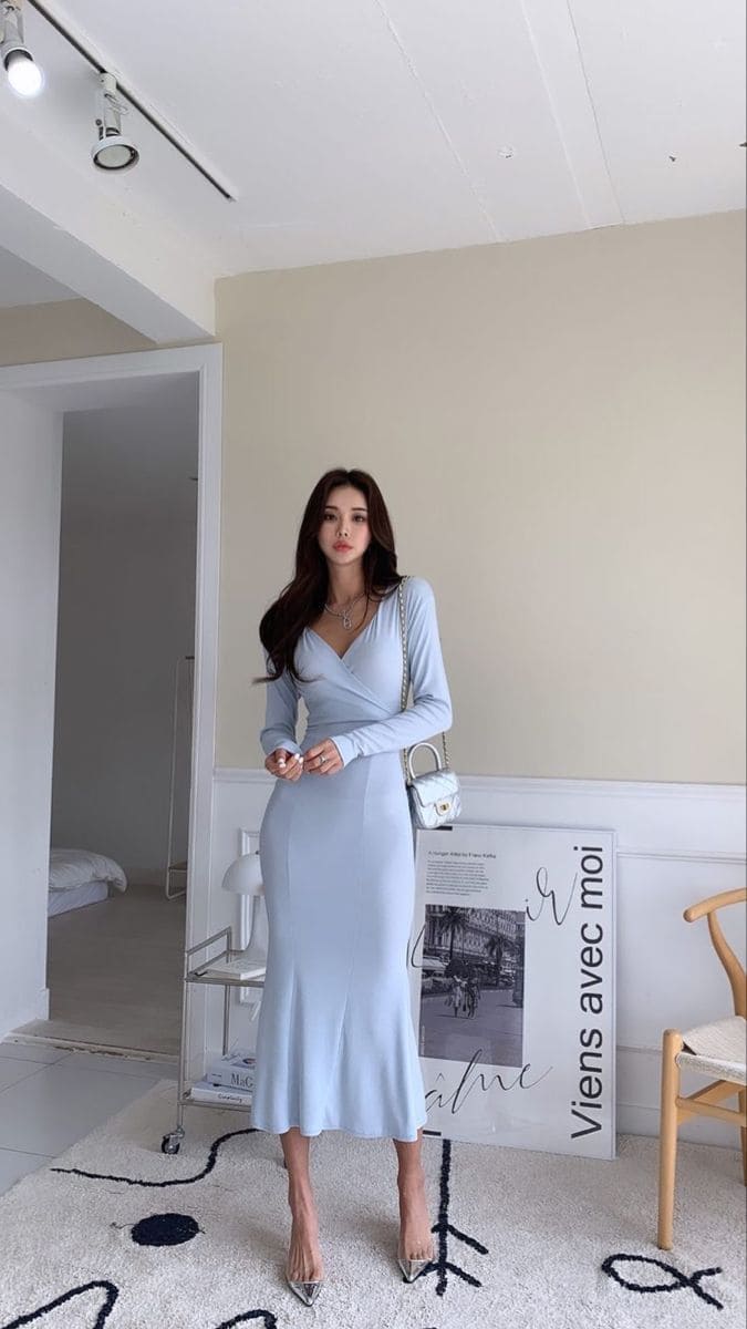 Khám Phá Đầm Len Dáng Dài: Phong Cách Thanh Lịch Cho Ngày Đông Lạnh 10 Phối Đồ Công Sở Với Đầm Len Dáng Dài