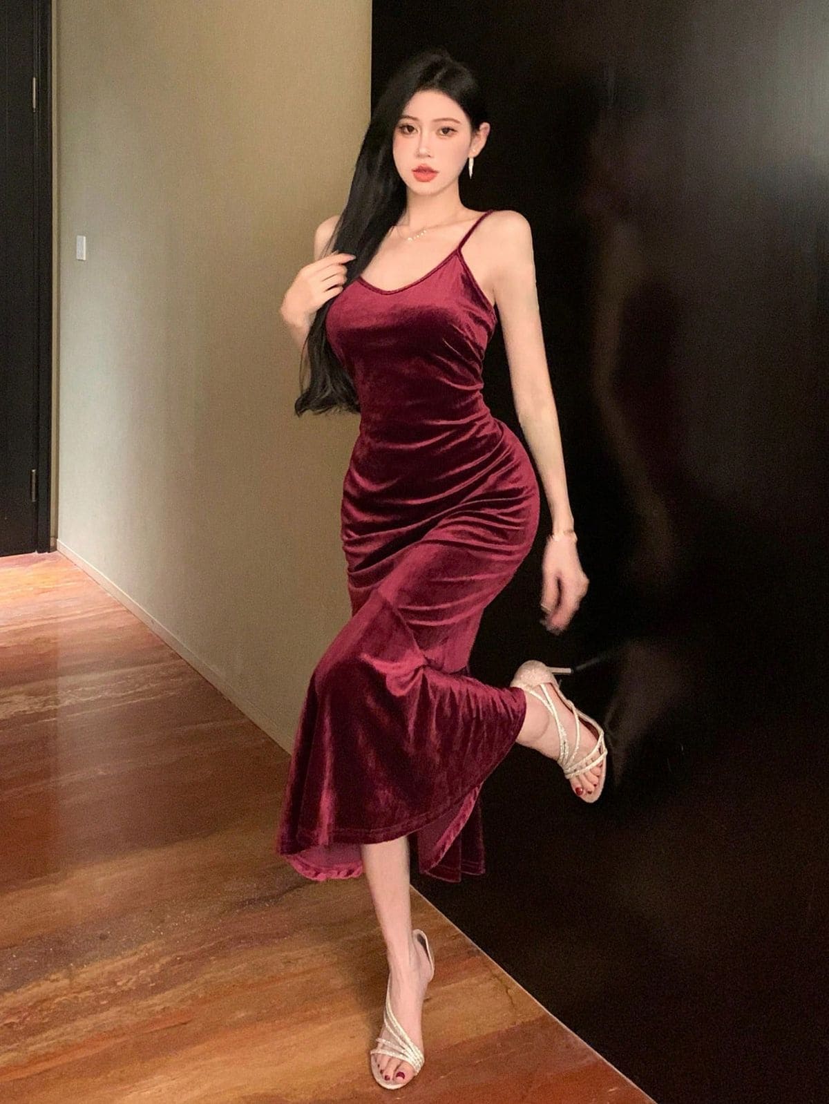 Top 9+ Mẫu Đầm Nhung Body Sang Chảnh – Bí Quyết Tôn Dáng Hoàn Hảo Cho Phái Đẹp 11 Bảo Quản Đầm Nhung Body
