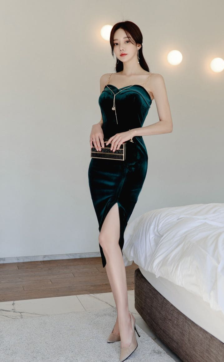 Top 9+ Mẫu Đầm Nhung Body Sang Chảnh – Bí Quyết Tôn Dáng Hoàn Hảo Cho Phái Đẹp 10 Cách Giặt Đầm Nhung Body