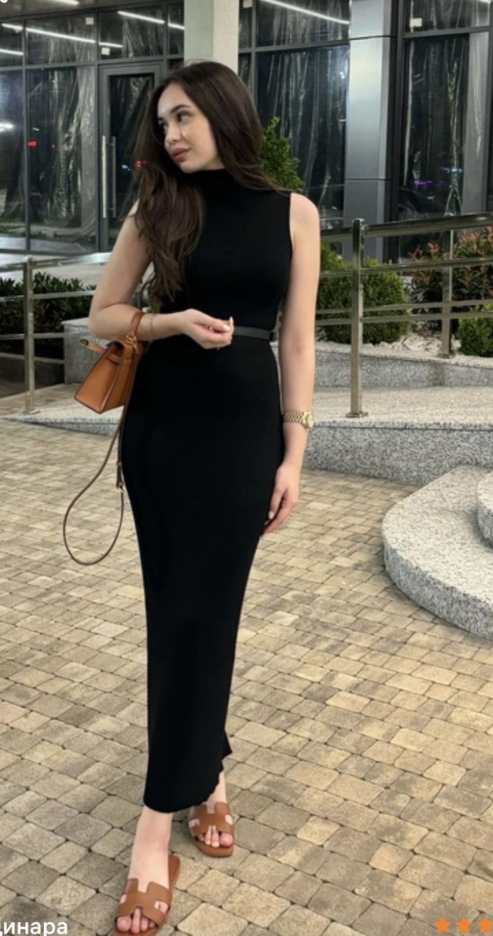 Đầm Thun Body Dài Qua Gối – Item “Must-have” Cho Phong Cách Quý Cô Hiện Đại 11 Phối Đồ Dạo Phố Với Đầm Thun Body Dài Qua Gối