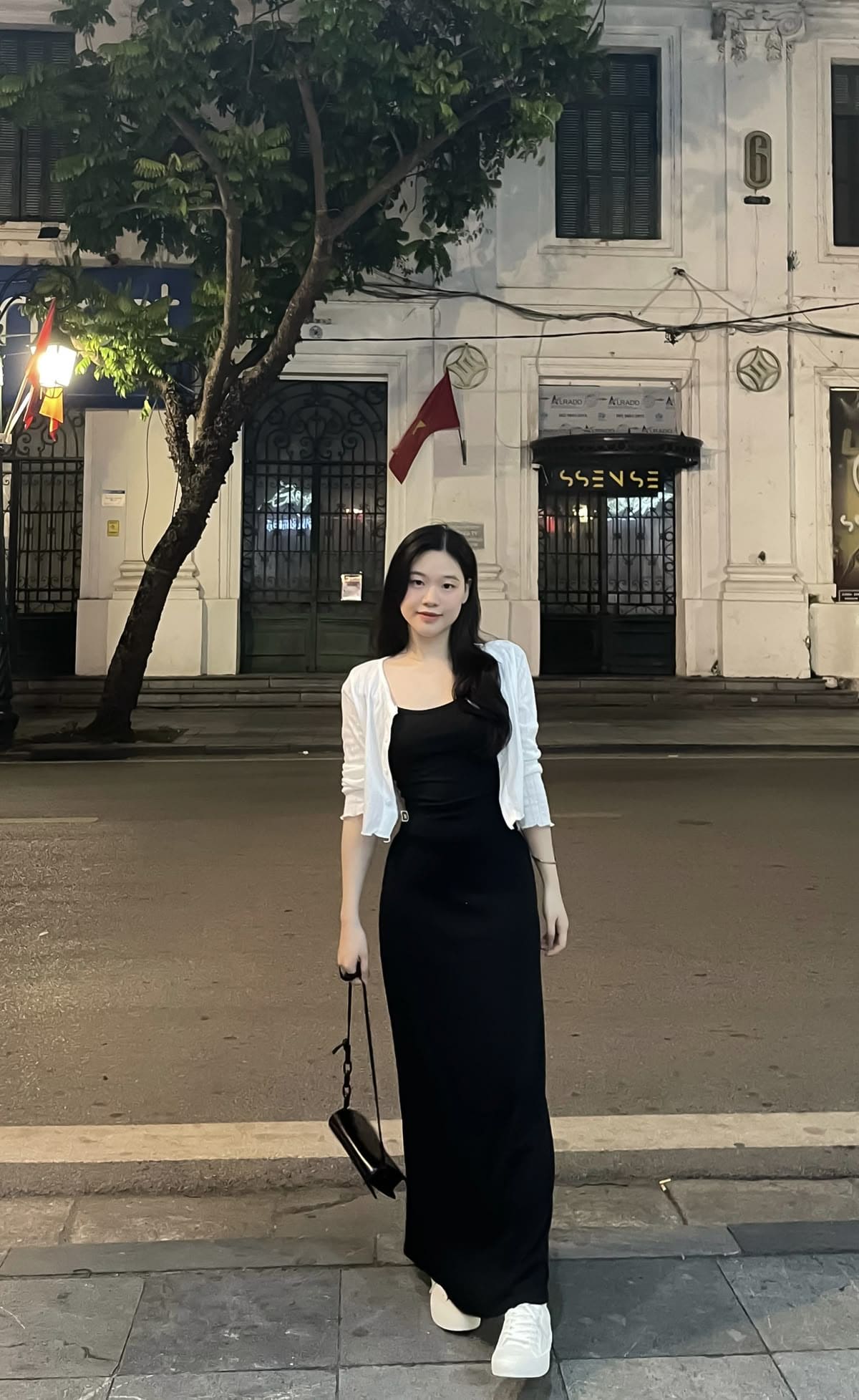 Khi Váy Body Dài Qua Gối Trở Thành Lời Tuyên Ngôn Phong Cách Của Nàng 18 Biến Hóa Váy Body Dài Qua Gối Cho Nhiều Dịp