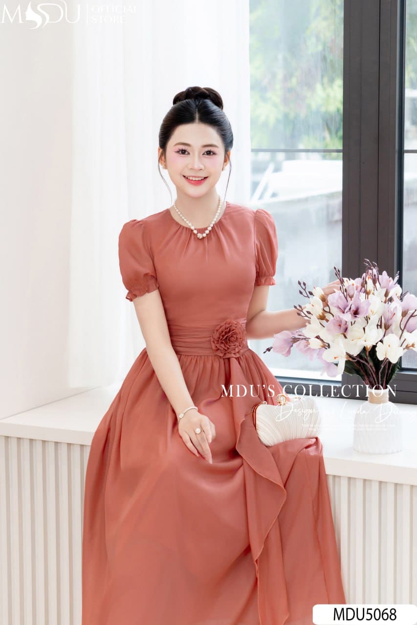 Top 10 Mẫu Váy Công Chúa Dài Khiến Nàng Lung Linh Như Bước Ra Từ Truyện Cổ 13 Trang Điểm Và Tóc Hợp Với Váy Công Chúa Dài