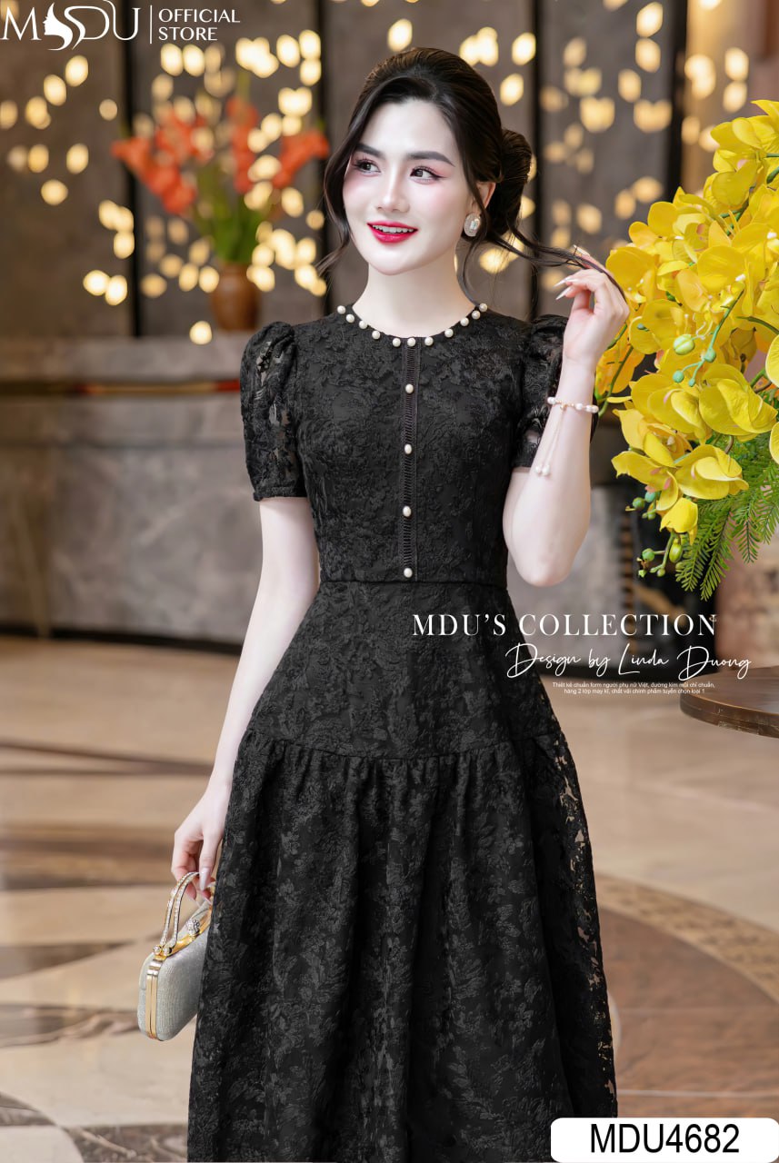 Váy Đen Công Chúa – Sự Kết Hợp Hoàn Hảo Giữa Sang Trọng Và Nữ Tính 13 Váy Đen Công Chúa Phong Cách Gothic