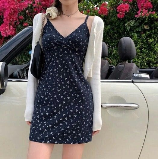 Váy Hoa Nhí Body - Xu Hướng Thời Trang Nữ Tính, Tôn Dáng Nhất 2025 16 Xử Lý Vết Bẩn Trên Váy Hoa Nhí Body