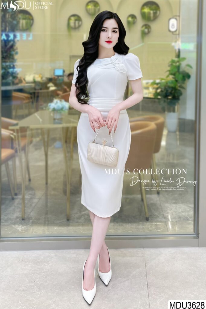 Top 10+ Mẫu Đầm Ôm Body Đơn Giản Tinh Tế Giúp Nàng Tỏa Sáng Mọi Lúc, Mọi Nơi 15 Bí quyết chọn phụ kiện hoàn hảo cho đầm ôm body đơn giản