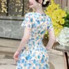 Váy Thiết Kế MDU4138 – Màu Xanh Tươi Mát Tay Bồng Cách Điệu Đính Hoa Tinh Tế Ở Phần Vai Tinh Tế 8 vay thiet ke mdu4138 2 Mdu Fashion