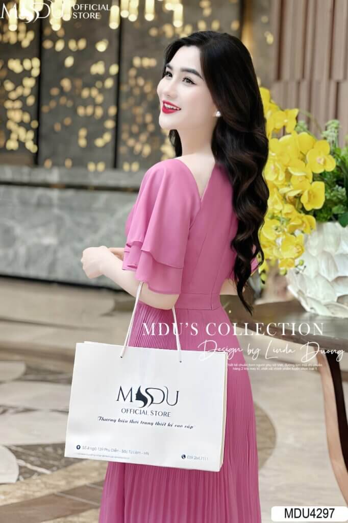 Top 10+ Mẫu Váy Công Chúa Màu Hồng Đẹp Nhất – Dịu Dàng, Sang Trọng Cho Mọi Sự Kiện 3 Váy công chúa màu hồng – Vẻ đẹp dịu dàng và ngọt ngào