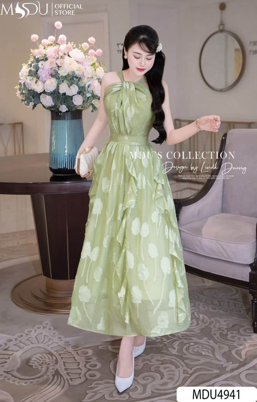 Đầm Dự Tiệc Mùa Hè 2025 – Lung Linh Như Nắng, Ngọt Như Thơ 5 Đầm dự tiệc mùa hè cổ yếm