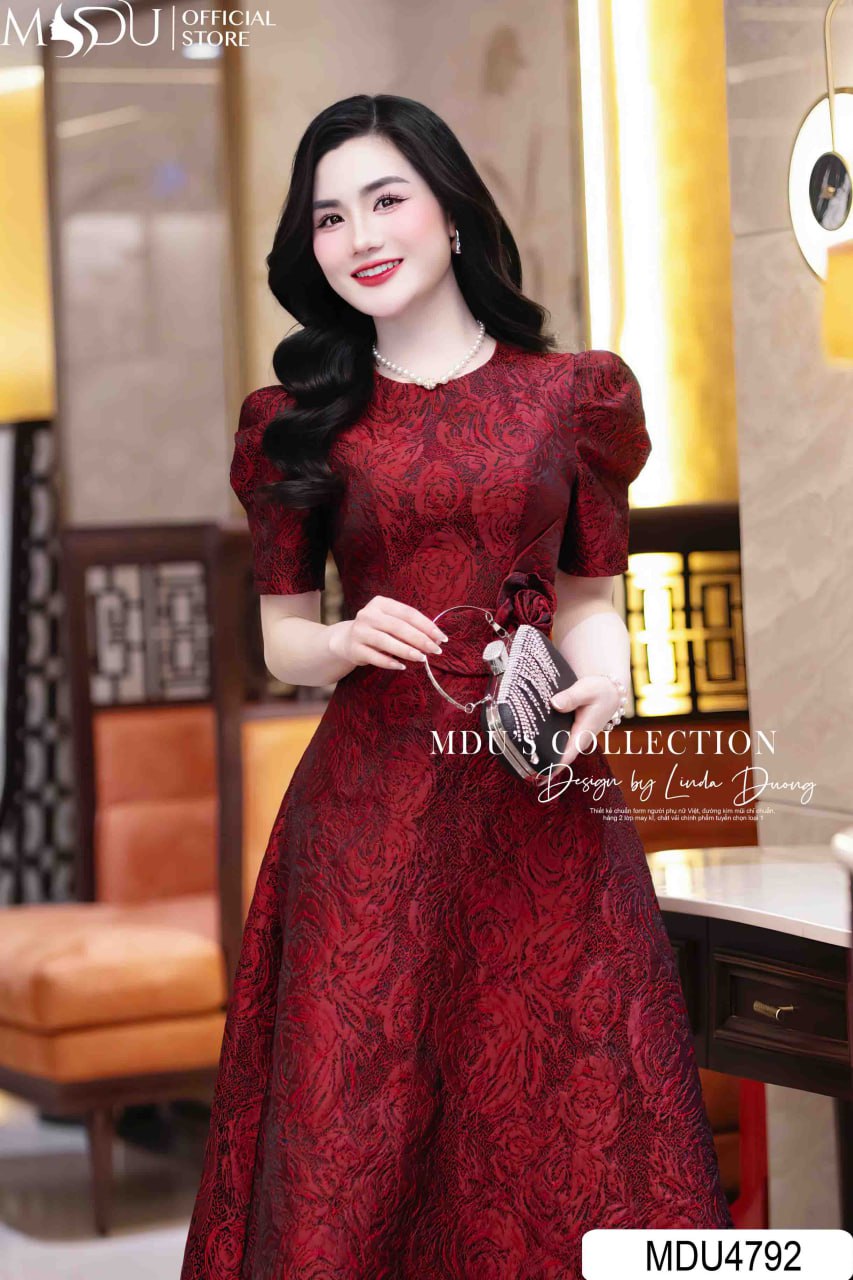 Váy Dự Tiệc Đẹp Nhất Cho Dịp Lễ: Tỏa Sáng Theo Cách Riêng 4 Váy dự tiệc đẹp nhất cho dịp lễ Tết