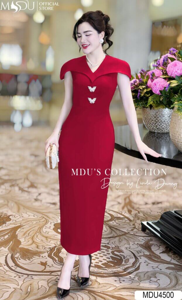 Top 10+ Mẫu Váy Dự Tiệc Cưới Cho Người Thấp Giúp Tôn Dáng Hoàn Hảo 3 Váy Dự Tiệc Cưới Cổ Chữ V Thanh Lịch