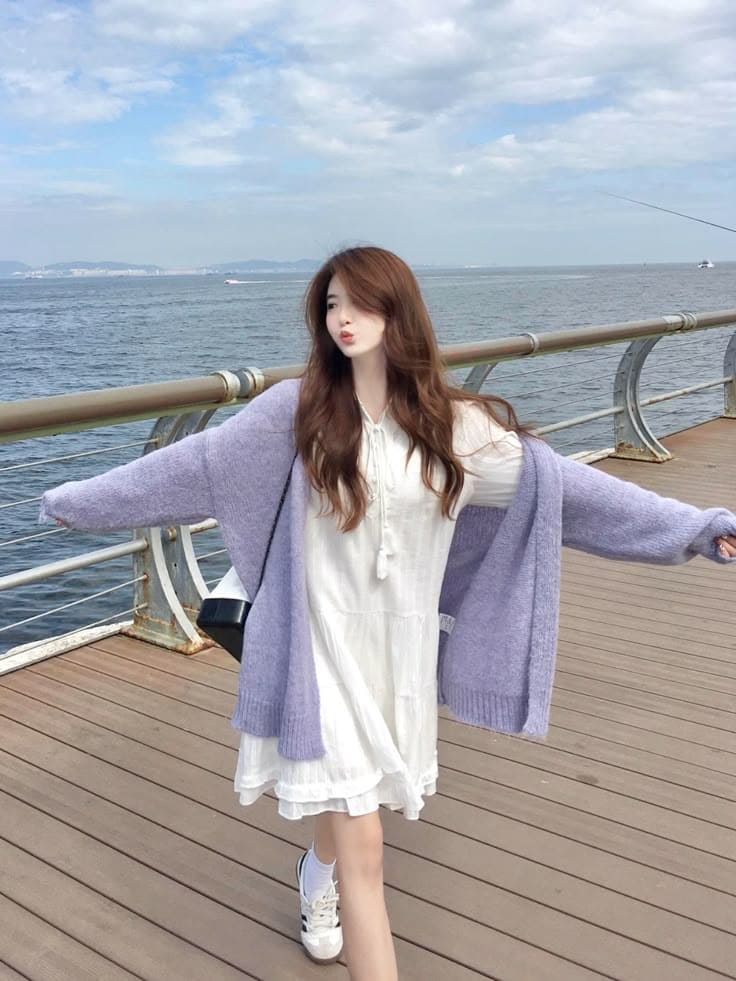 Mẹo Phối Đồ Áo Cardigan Đi Biển Để Đẹp Từ Sáng Đến Tối 5 Đặc Điểm Nào Làm Nên Sức Hút Của Áo Cardigan Đi Biển - Màu Sắc Hợp Với Không Gian Biển