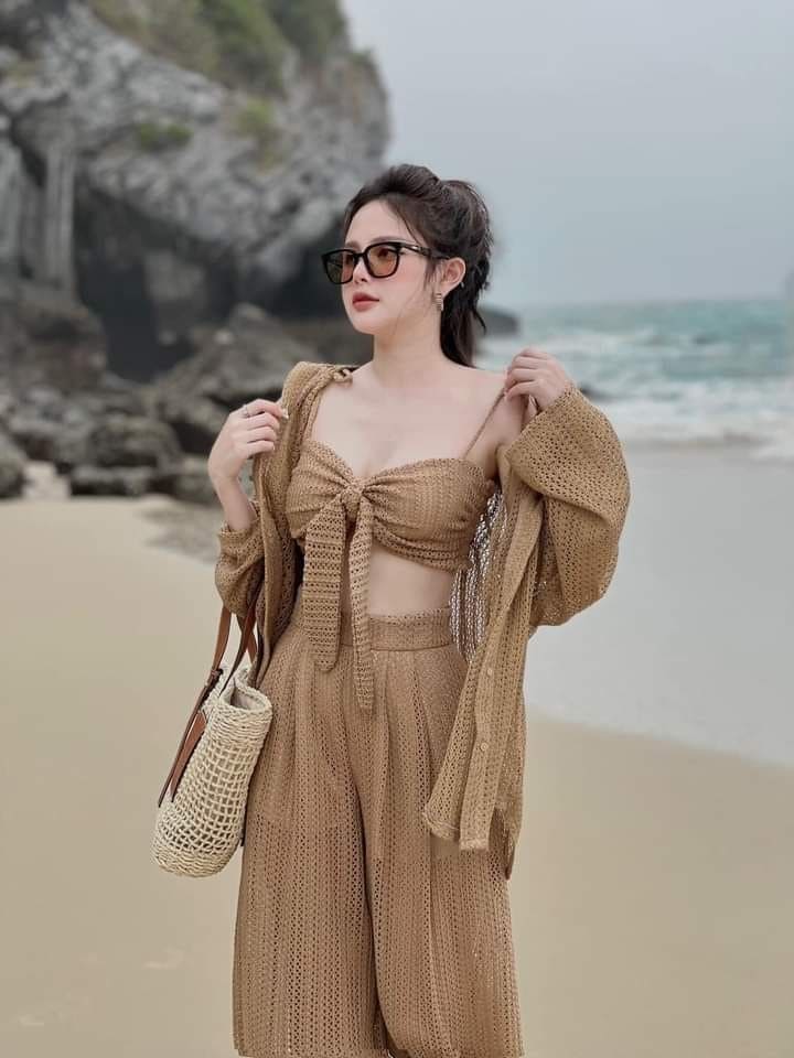 Mẹo Phối Đồ Áo Cardigan Đi Biển Để Đẹp Từ Sáng Đến Tối 10 Cách Phối Đồ Với Áo Cardigan Đi Biển Để Thành "Tâm Điểm" Mọi Ánh Nhìn