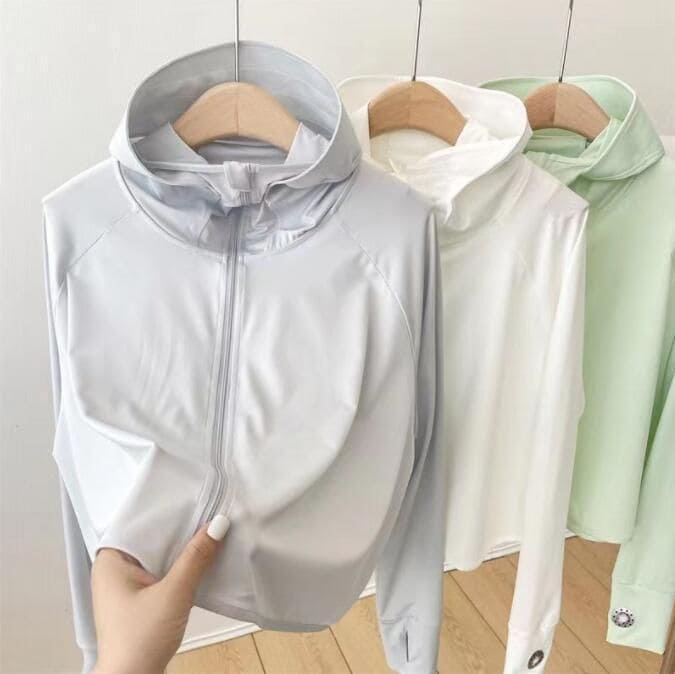 Áo Chống Nắng Đi Biển - Đồng Hành Cùng Bạn Dưới Ánh Nắng 10 Hướng Dẫn Chọn Áo Chống Nắng Đi Biển Chuẩn Nhất