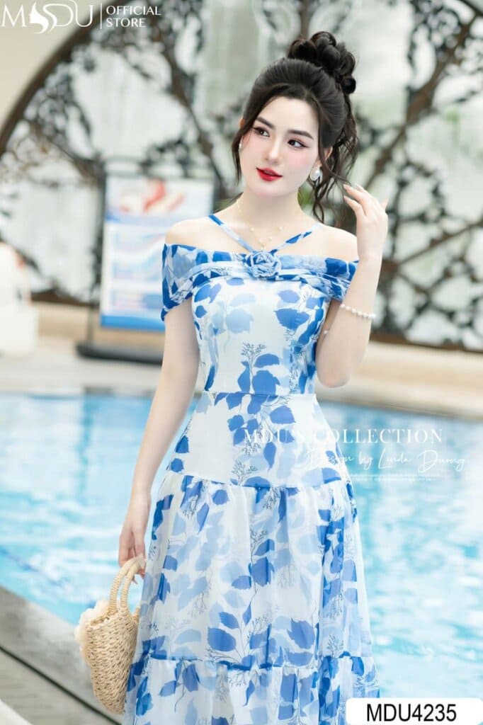 Maxi Cách Điệu Dáng Dài – Nàng Thơ Lướt Nhẹ Trên Biển Xanh 2025 13 Màu Sắc Pastel Dịu Mắt