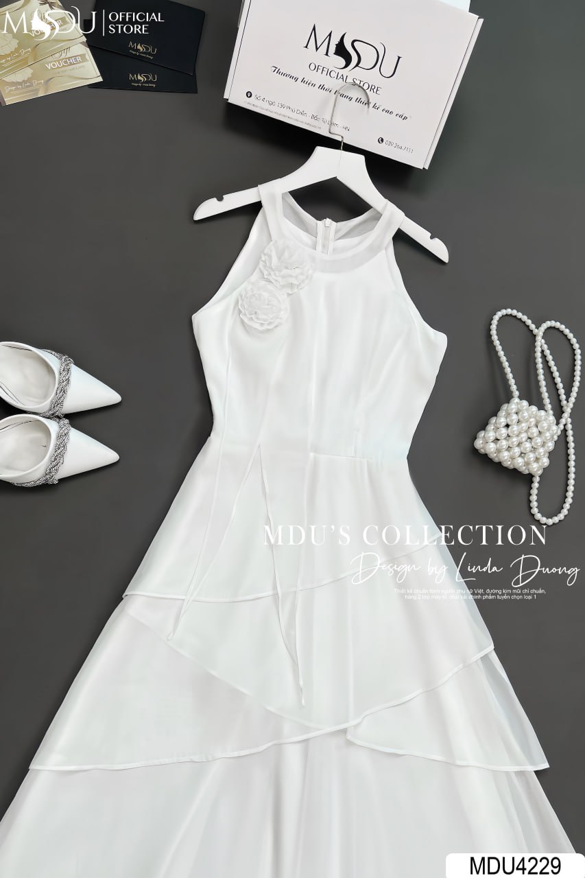 Đầm Maxi Trắng Đi Biển Duyên Dáng Bên Sóng Biển Tinh Khôi 10 Cách Phối Đồ Với Đầm Maxi Trắng Đi Biển